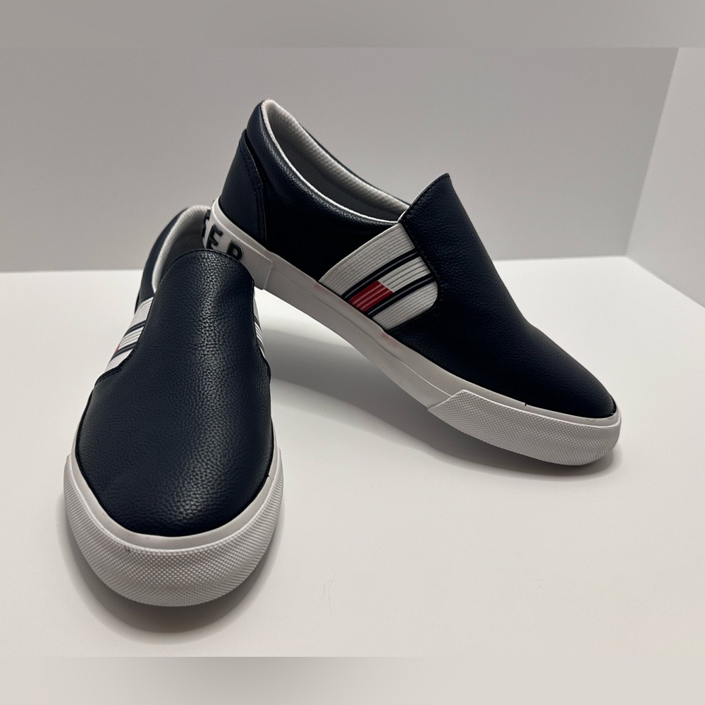 Tommy Hilfiger Women's Fin 2 Slip-On Sneaker